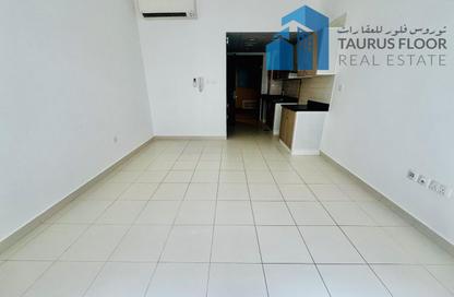 Apartment - Studio - 1 Bathroom for rent in Bayt Al Muteena 04 - Al Muteena - Deira - Dubai