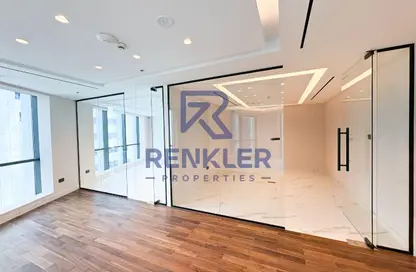 Office Space - Studio - 1 Bathroom for rent in The Regal Tower - Business Bay - Dubai