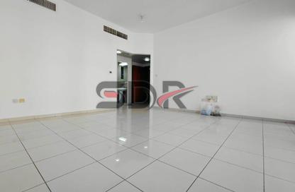 Apartment - 2 Bedrooms - 3 Bathrooms for rent in Owaida Tower - Airport Road - Abu Dhabi Apartment - 2 Bedrooms - 3 Bathrooms for rent in Owaida Tower - Airport Road - Abu Dhabi