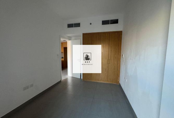 87049632 - Property Image 3