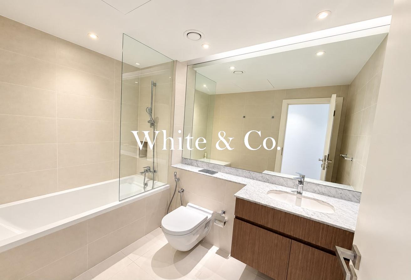 Vacant 2 bed | Beach Access | Marina view photo 10