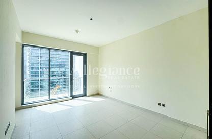 Apartment - 2 Bedrooms - 3 Bathrooms for rent in Bahwan Tower Downtown - Downtown Dubai - Dubai
