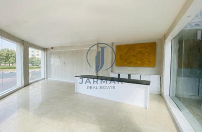 Shop - Studio for rent in Al Jaziri Building - Naif - Deira - Dubai