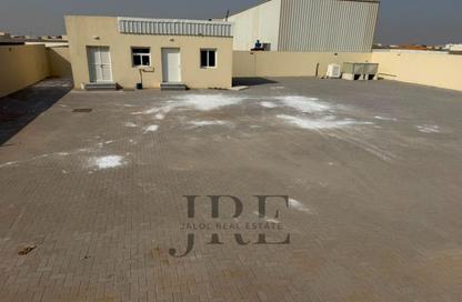 Warehouse - Studio - 1 Bathroom for rent in Al Sajaa Industrial - Al Sajaa - Sharjah