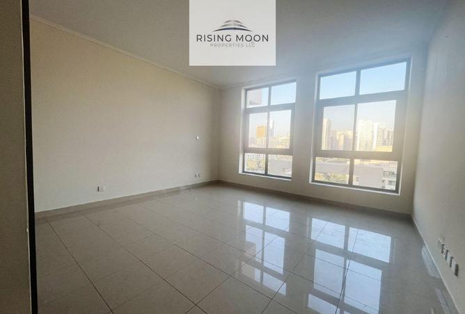 81923709 - Property Image 3