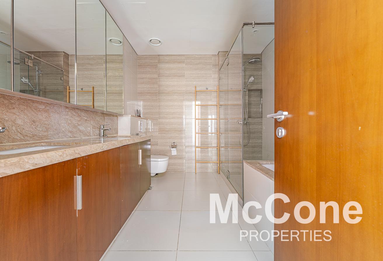 Vacant | Duplex | Exclusive | Park & Lagoon Views photo 18