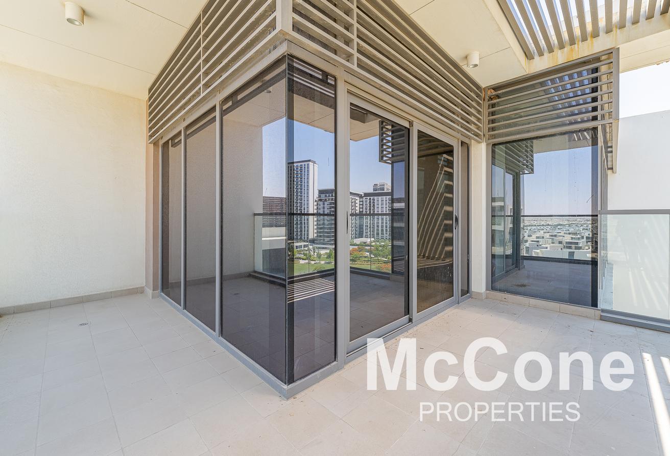 Vacant | Duplex | Exclusive | Park & Lagoon Views photo 25