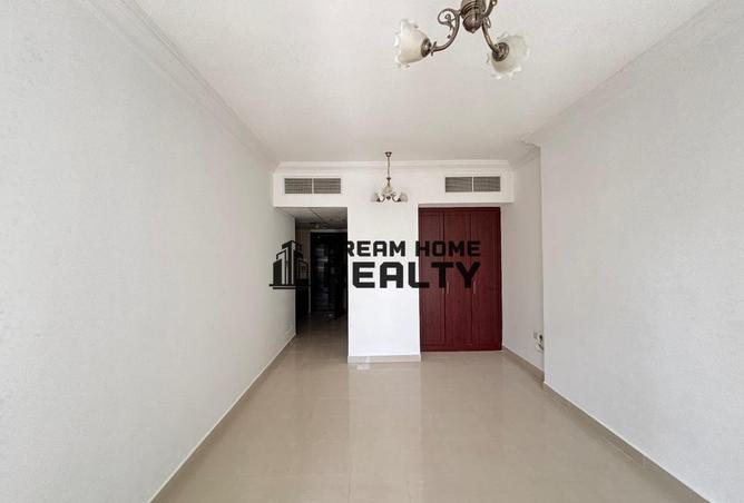 140586100 - Property Image 2