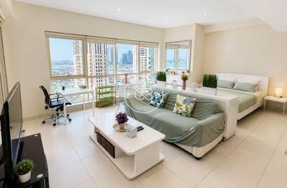 Apartment - Studio - 1 Bathroom for rent in The Royal Oceanic - Dubai Marina - Dubai