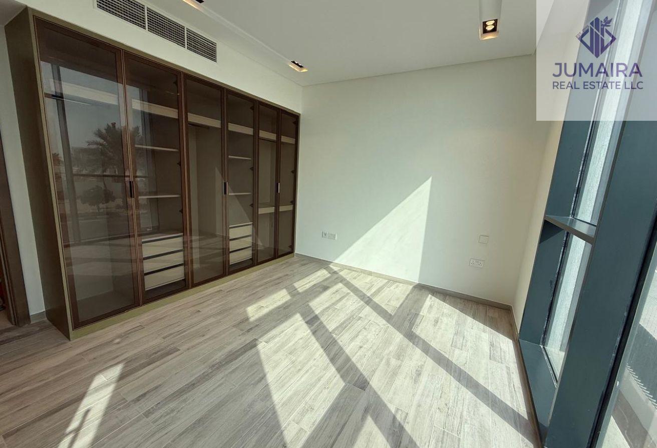 Spacious I Elegant 3BR Villa for Sale in Dana Bay