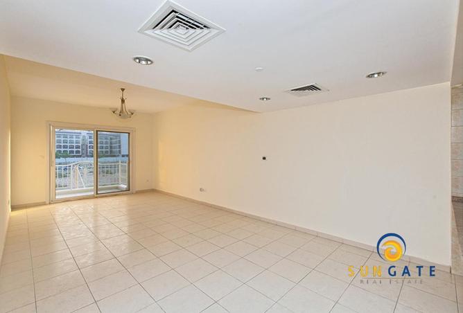 94000499 - Property Image 2