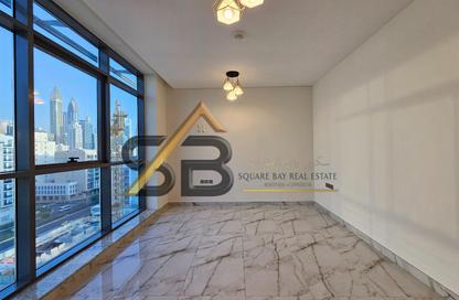 Apartment - 2 - 2 for rent in Central 1 Dubai 5 - Jumeirah Garden City - Al Satwa - Dubai