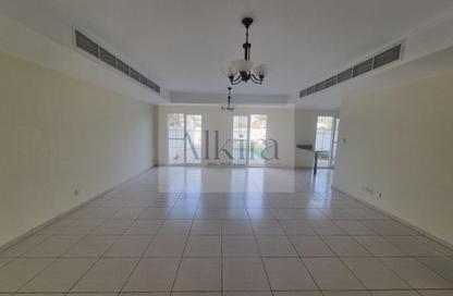 Villa - 3 Bedrooms - 3 Bathrooms for rent in Springs 4 - The Springs - Dubai Villa - 3 Bedrooms - 3 Bathrooms for rent in Springs 4 - The Springs - Dubai