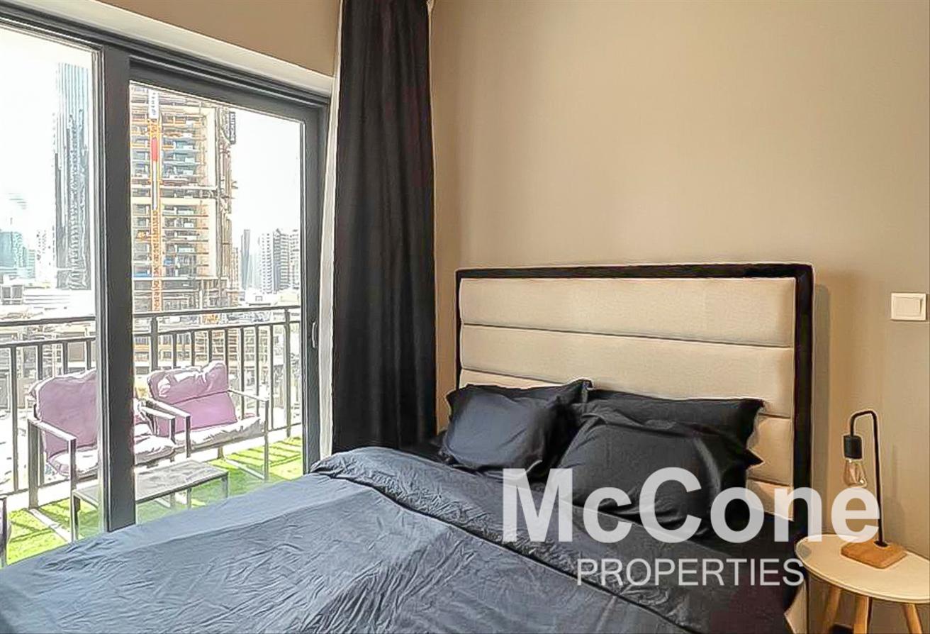 Modern | Vacant | Fully Furnished photo 12