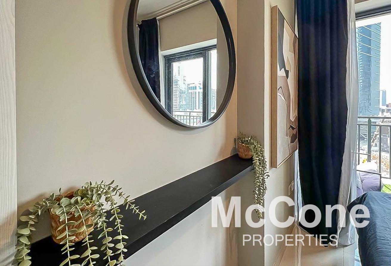 Modern | Vacant | Fully Furnished photo 11