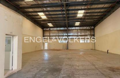 Warehouse - Studio - 1 for rent in Building 12 - Dubai Investment Park 2 (DIP 2) - Dubai Investment Park (DIP) - Dubai