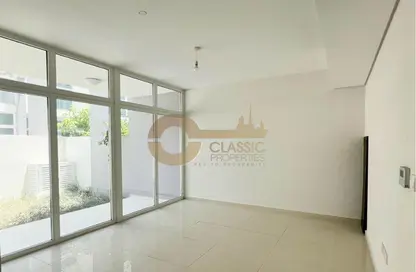 تاون هاوس - 3 غرف نوم - 3 حمامات للايجار في امارجو 1 - أمارغو - داماك هيلز 2 - دبي تاون هاوس - 3 غرف نوم - 3 حمامات للايجار في امارجو 1 - أمارغو - داماك هيلز 2 - دبي