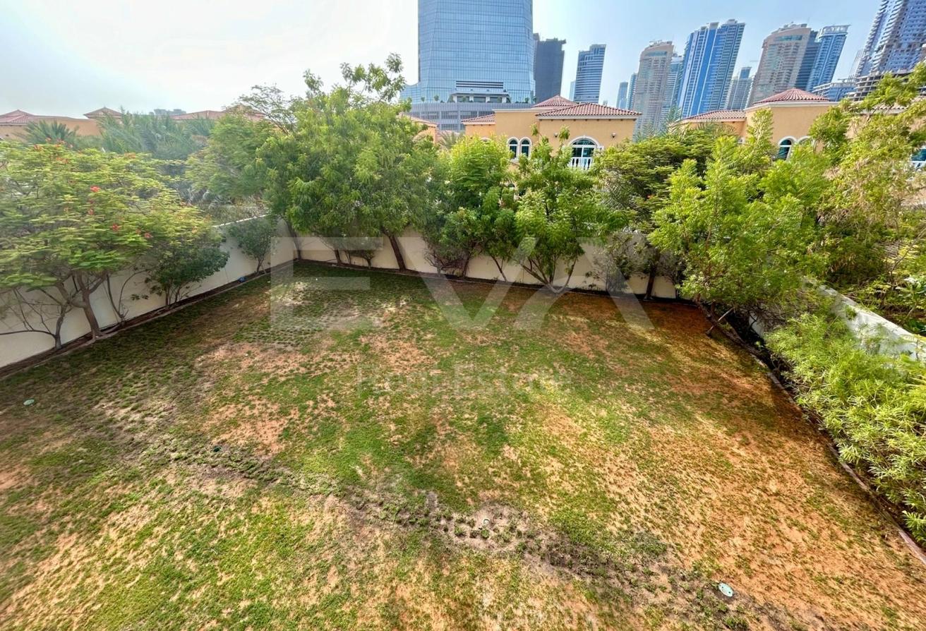 LARGE PLOT | VACANT | PRIVATE GARDEN photo 13