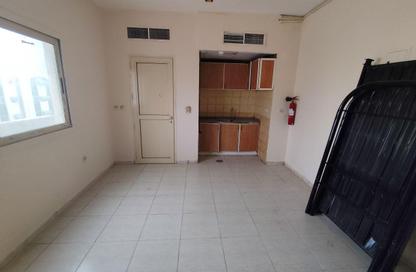 Apartment - Studio - 1 Bathroom for rent in Al Butina B - Al Butina - Sharjah