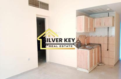 Apartment - Studio - 1 Bathroom for rent in Bu Tina - Al Sharq - Sharjah