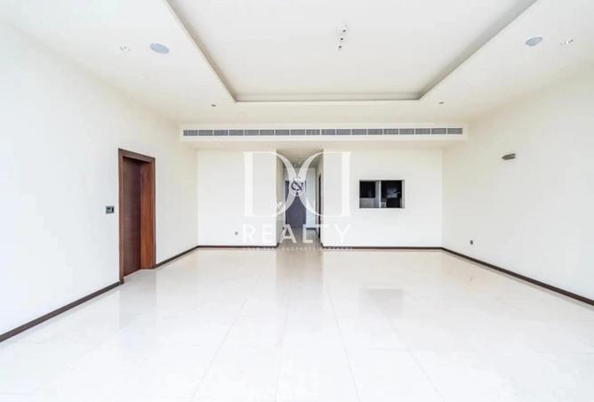 128808180 - Property Image 3