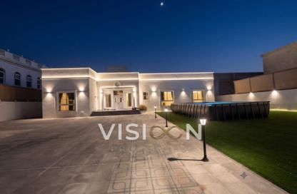 Villa - 4 - 6 for rent in Nad Al Sheba 4 - Nad Al Sheba - Dubai