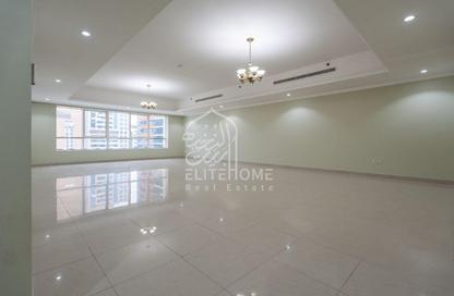 Apartment - 3 Bedrooms - 4 Bathrooms for rent in Robot Park Tower - Al Khan - Sharjah