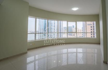 Apartment - 3 Bedrooms - 4 Bathrooms for rent in Robot Park Tower - Al Khan - Sharjah