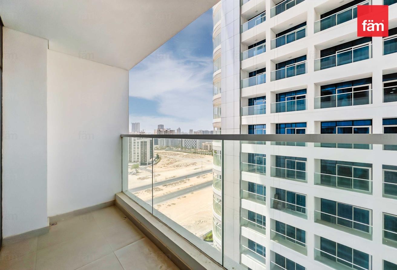Fully furnished studio Park view photo 11