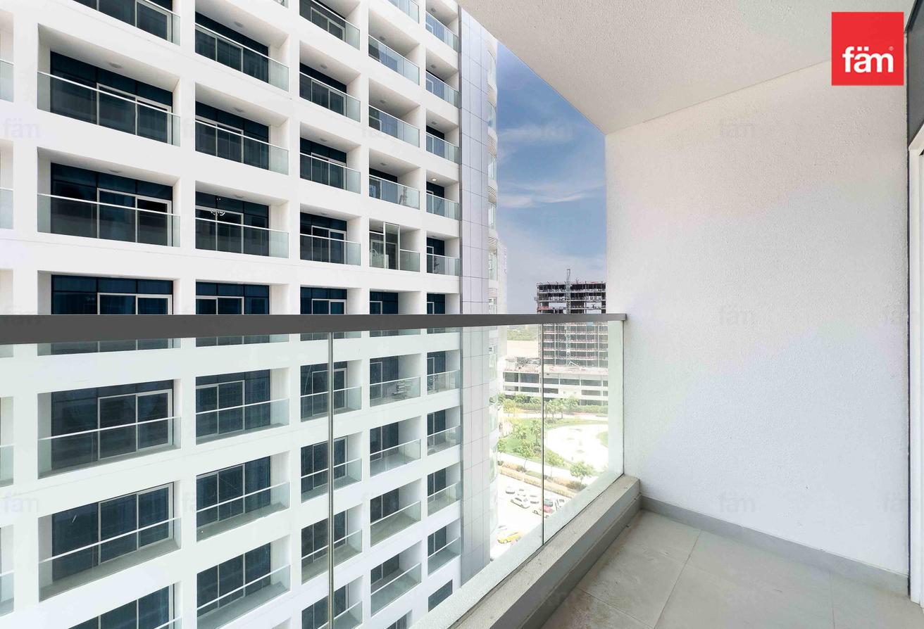 Fully furnished studio Park view photo 10