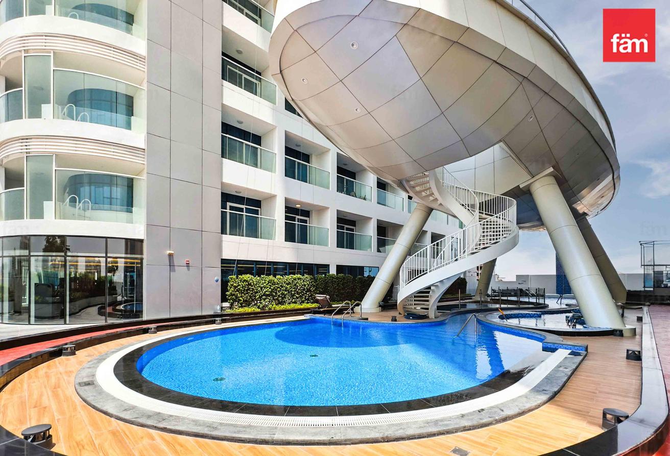 Fully furnished studio Park view photo 18