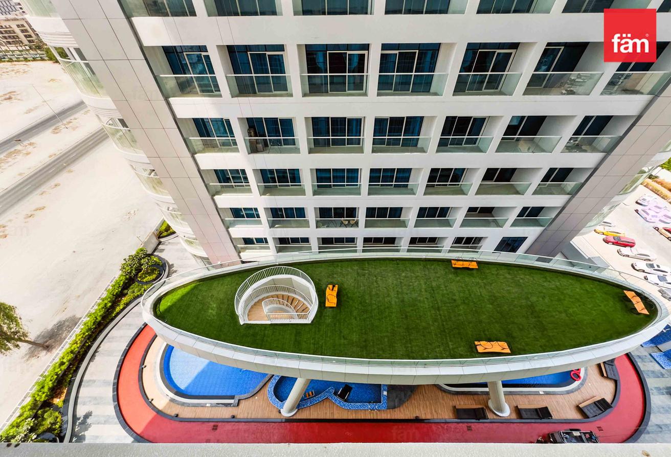 Fully furnished studio Park view photo 16