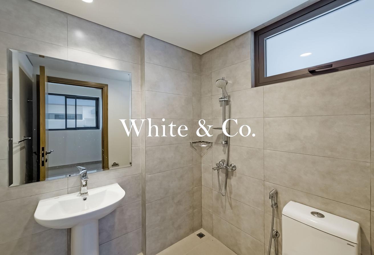 Luxury Living | Lagoon Views | Huge Layout photo 23