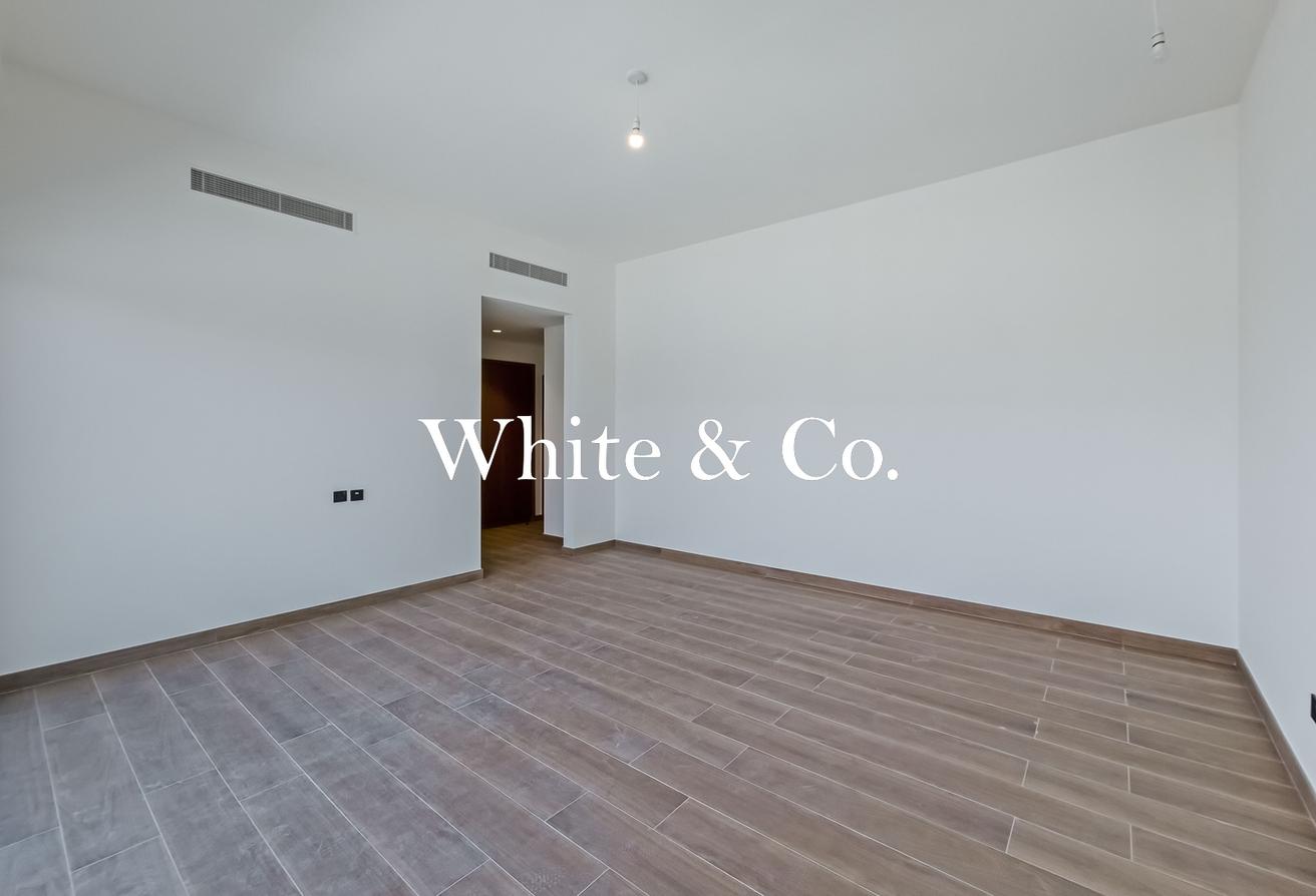 Luxury Living | Lagoon Views | Huge Layout photo 18