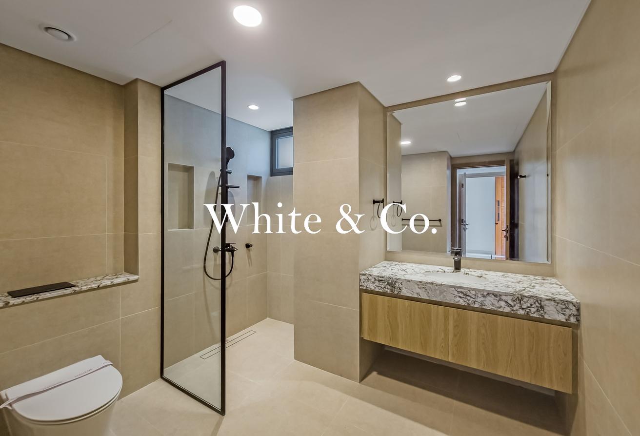 Luxury Living | Lagoon Views | Huge Layout photo 22