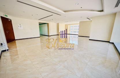 Office Space - Studio - 1 for rent in Fairmont Hotel - Sheikh Zayed Road - Dubai