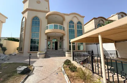 Villa - 4 Bedrooms - 7 Bathrooms for rent in Al Jazzat - Al Riqqa - Sharjah