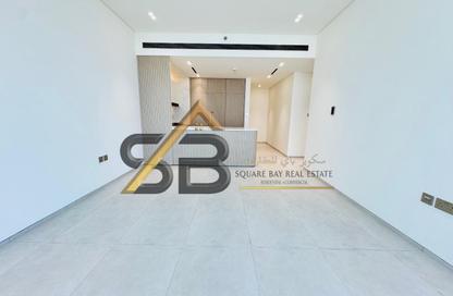 Apartment - 2 - 2 for rent in Binghatti Ivory - Dubai Healthcare City 2 - Al Jaddaf - Dubai