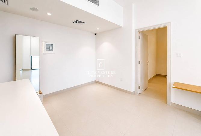 100386898 - Property Image 3
