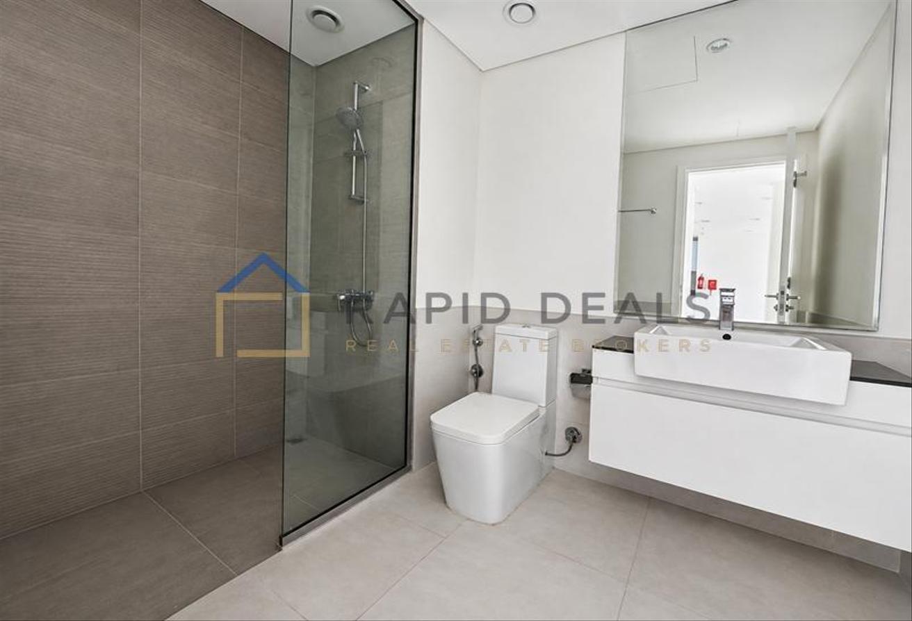 Well-Maintained 1BR Apartment with Balcony photo 7