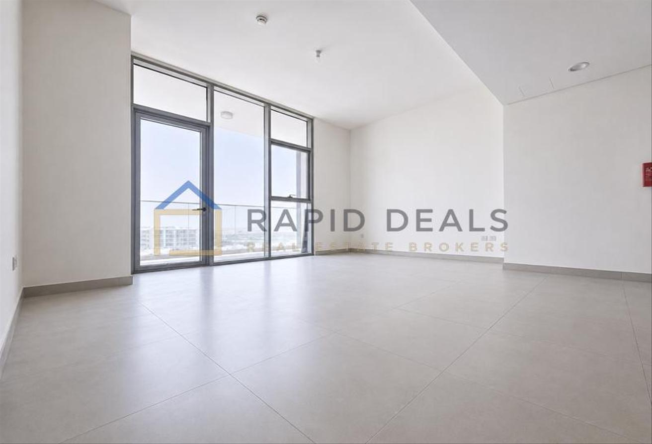Well-Maintained 1BR Apartment with Balcony photo 6