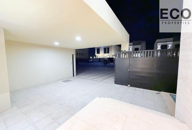 83241901 - Property Image 2