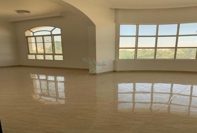 57354110 - Property Image 2