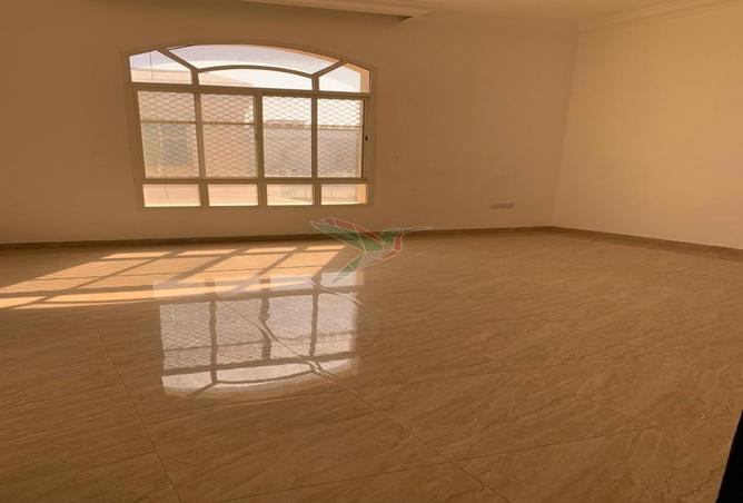 57354110 - Property Image 3