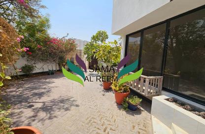 Villa - 4 - 4 for rent in Umm Suqeim 1 Villas - Umm Suqeim 1 - Umm Suqeim - Dubai
