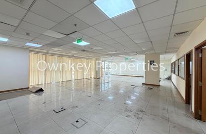 Office Space - Studio - 1 Bathroom for rent in Golden Sands 20 - Al Mankhool - Bur Dubai - Dubai
