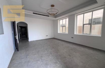 Villa - 5 Bedrooms - 7 Bathrooms for rent in Al Amira Village - Al Yasmeen - Ajman Villa - 5 Bedrooms - 7 Bathrooms for rent in Al Amira Village - Al Yasmeen - Ajman