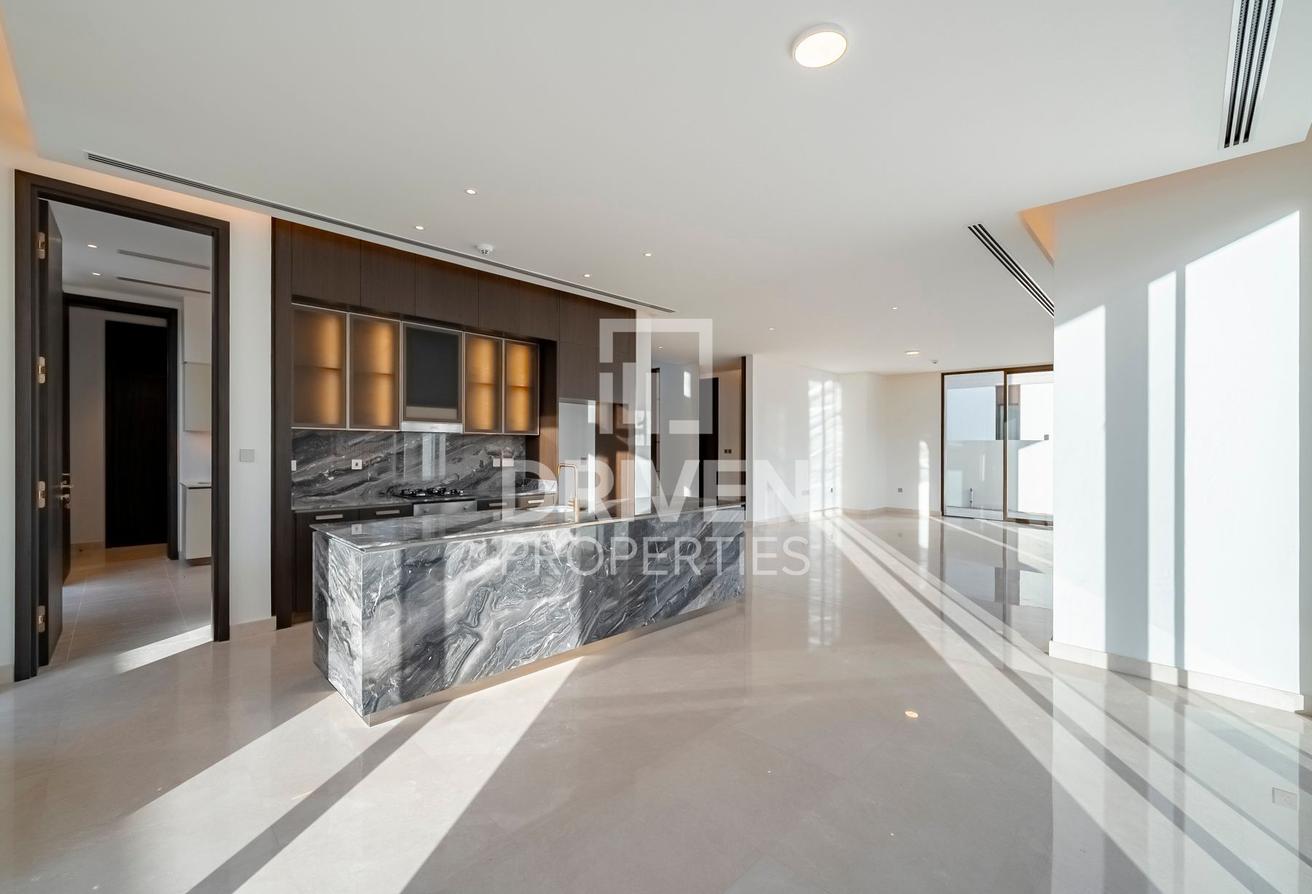 Modified | Driver room | Elie Saab Branded Villa photo 5