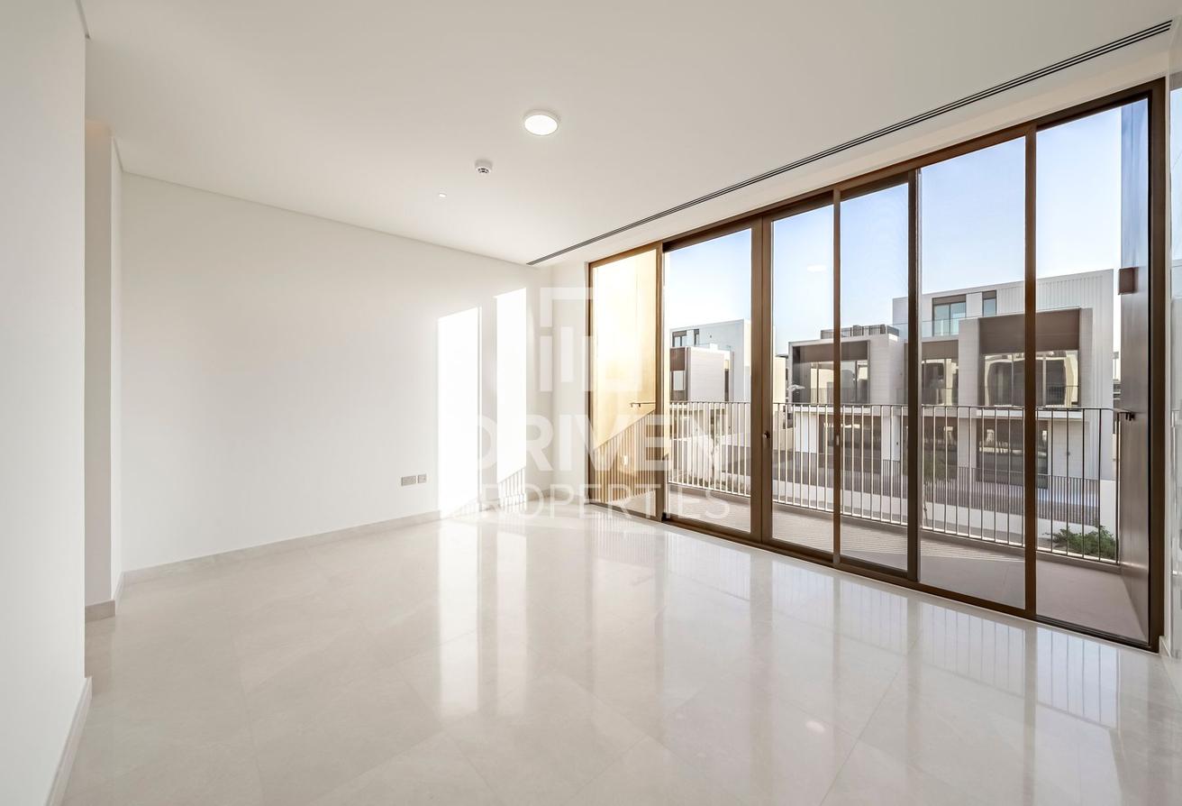 Modified | Driver room | Elie Saab Branded Villa photo 23