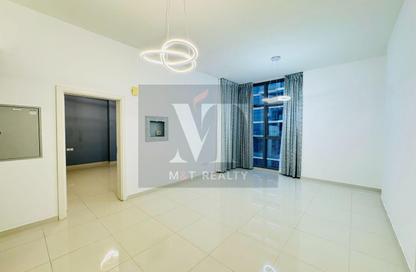 Apartment - 1 - 2 for sale in Golf Promenade 3B - Golf Promenade 3 - Golf Town - Damac Hills - Dubai